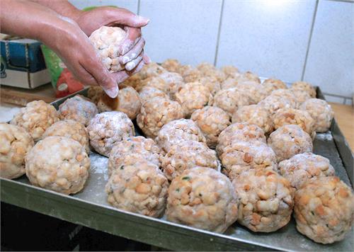 Bread dumplings